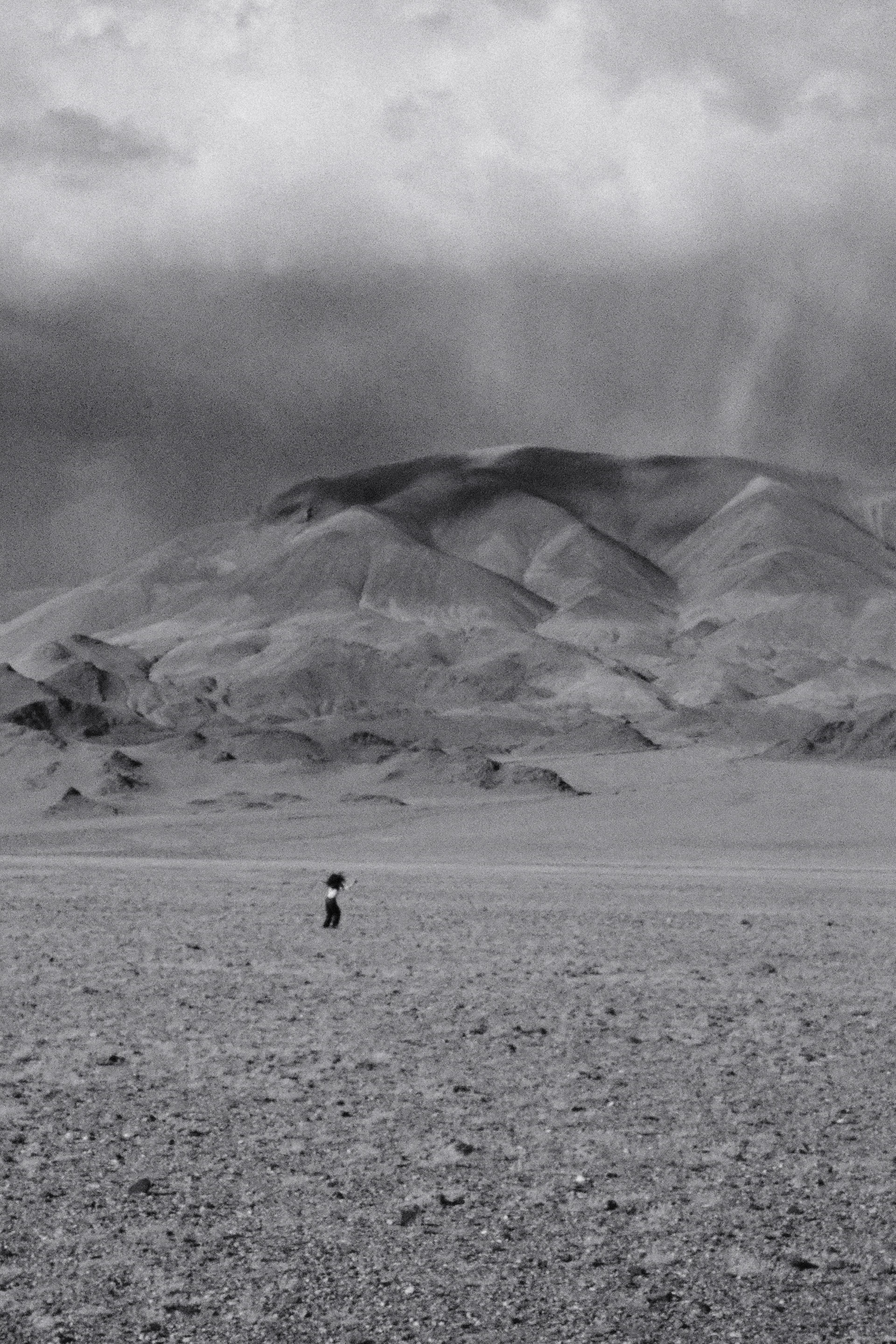 Hiking to shilajit mountain